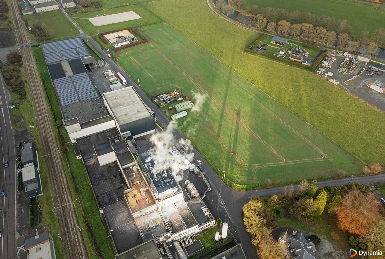 Vue aérienne du paysage avant l’intégration du parc photovoltaïque